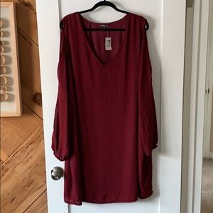 Charlotte Russe burgundy cold shoulder shift dress